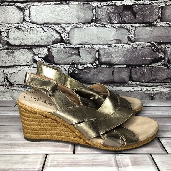 Clarks Collection Bronze Gold Leather Strap Wedges Sandals Women Sz 8.5M US/39.5 - Picture 2 of 16